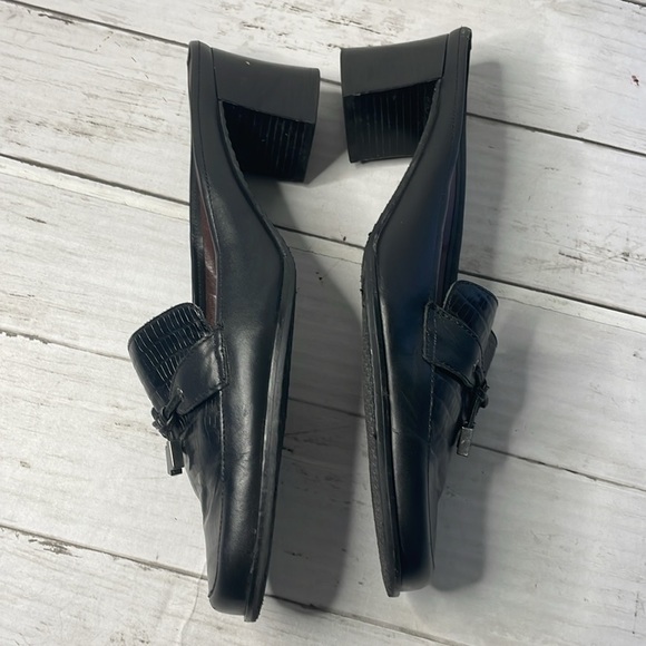 Etienne Aigner Black Reptile Embossed Leather Tassel Block Heel Mule - Picture 6 of 9